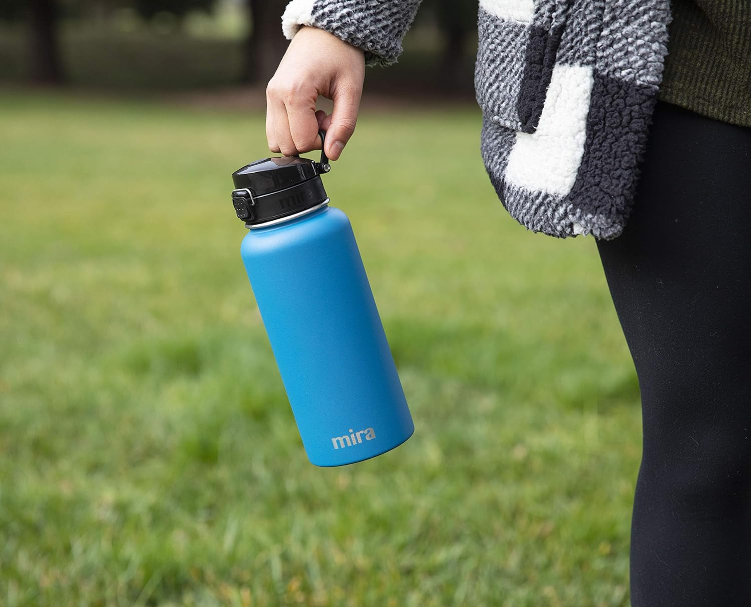 32 Oz Insulated Water Bottle - Stainless Steel Thermos with One-Touch Quick-Open Spout - Double Wall Hot & Cold (24Hr Cold/12Hr Hot) - Hawaiian Blue